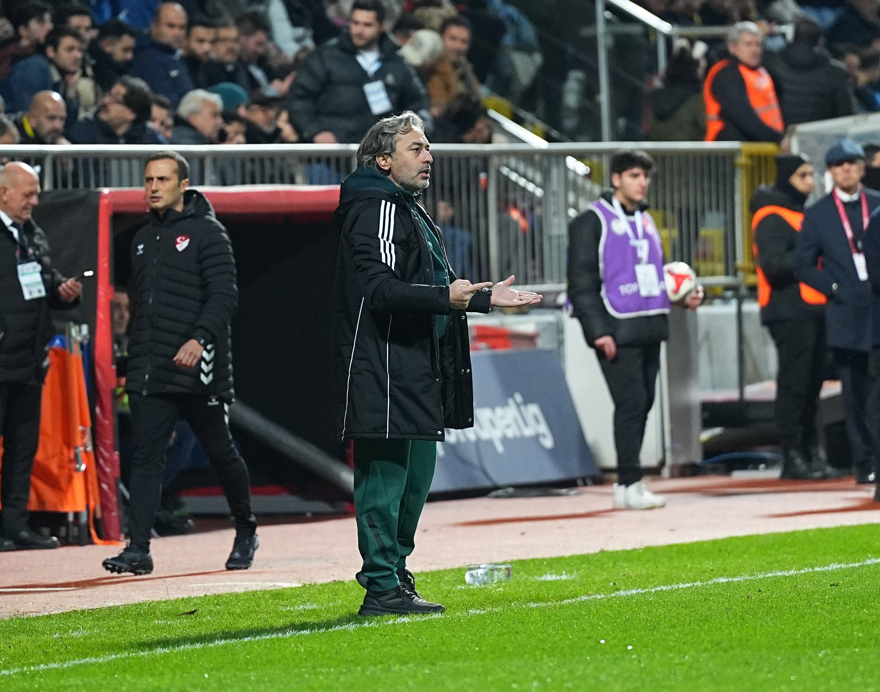 Beyoğlu Fenerbahçe A W620426 10