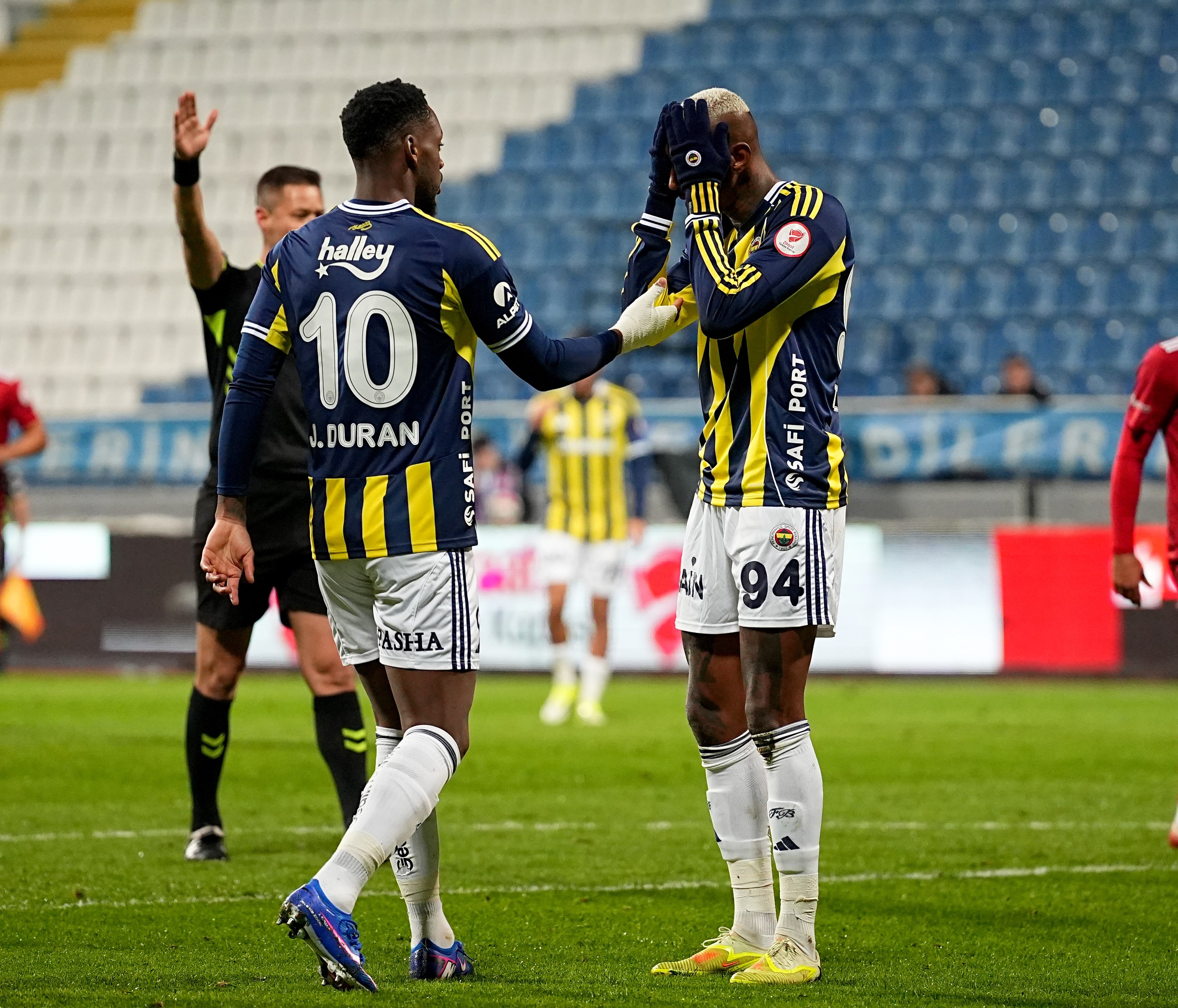 Beyoğlu Fenerbahçe A W620426 11