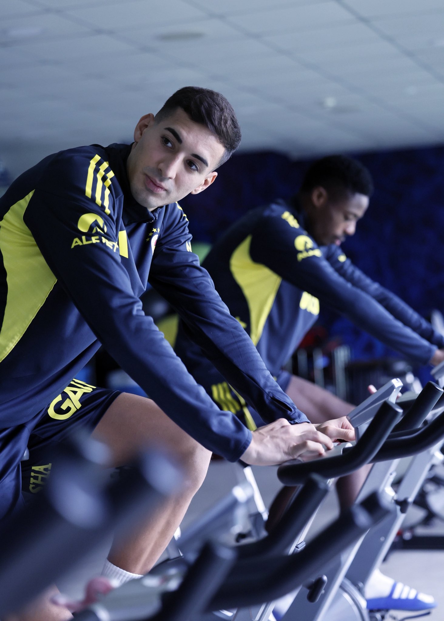 G W G Jm Xg A E U D R