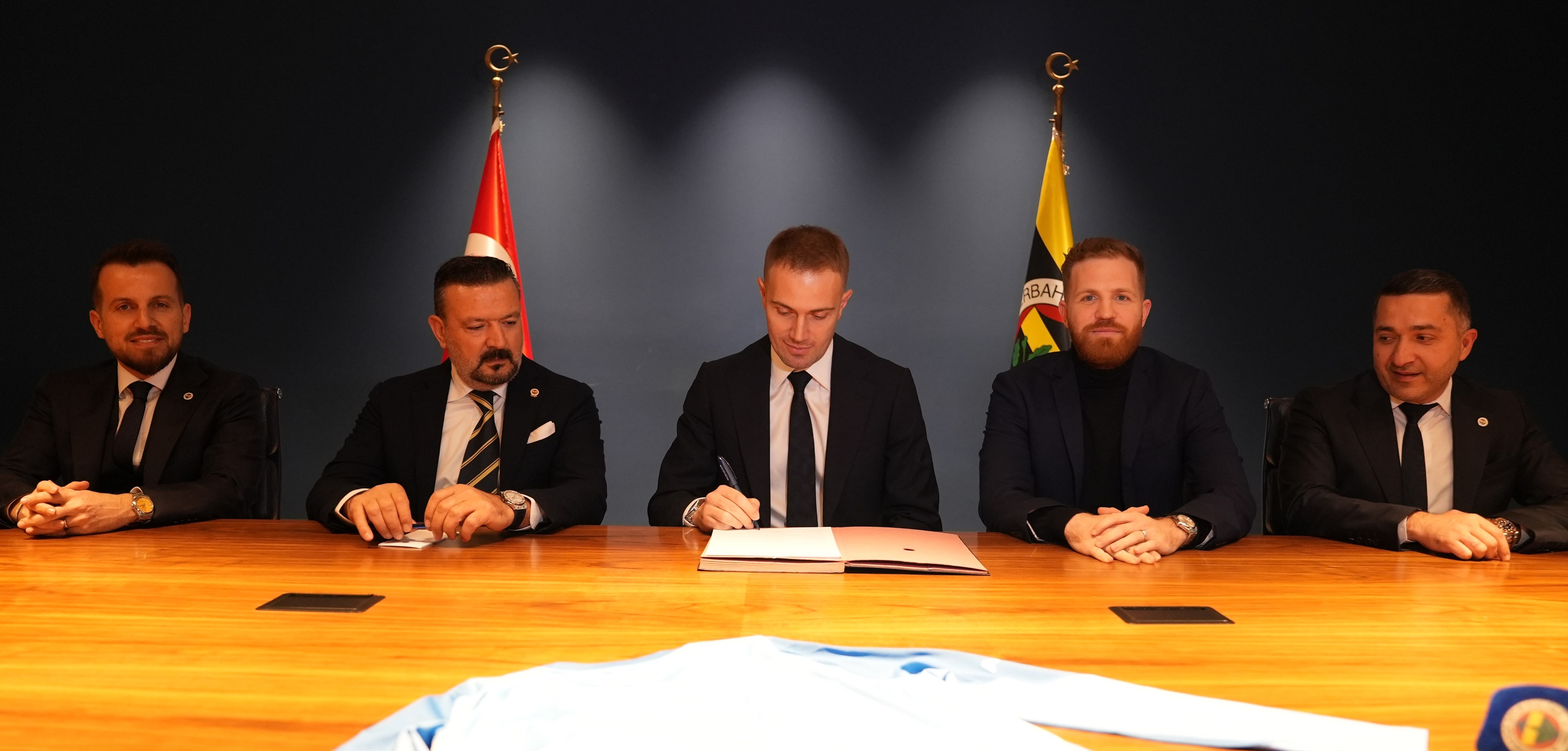 Mert Günok Yeniden Fenerbahçe'de 3