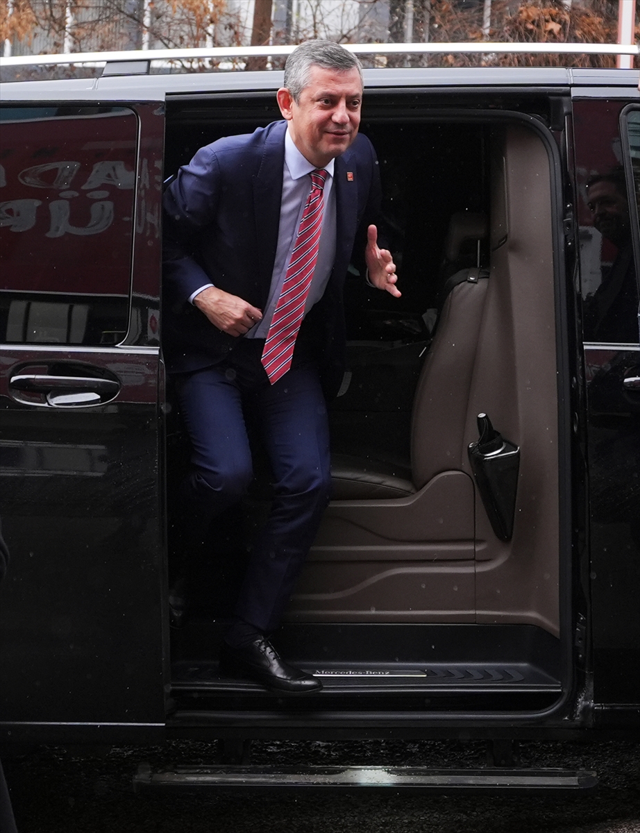 Özgür Özel Aday Ofisi 4