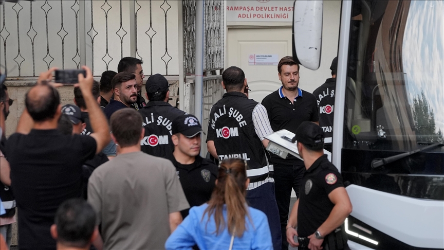 Thumbs B C 431E90F7Eb38Cc219C082Ad89496850E