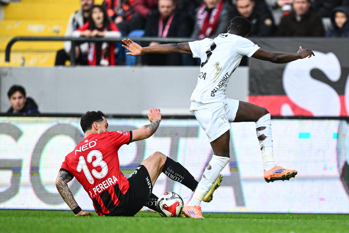 A A 20260201 40428786 40428784 G E N C L E R B I R L I G I G A Z I A N T E P F K