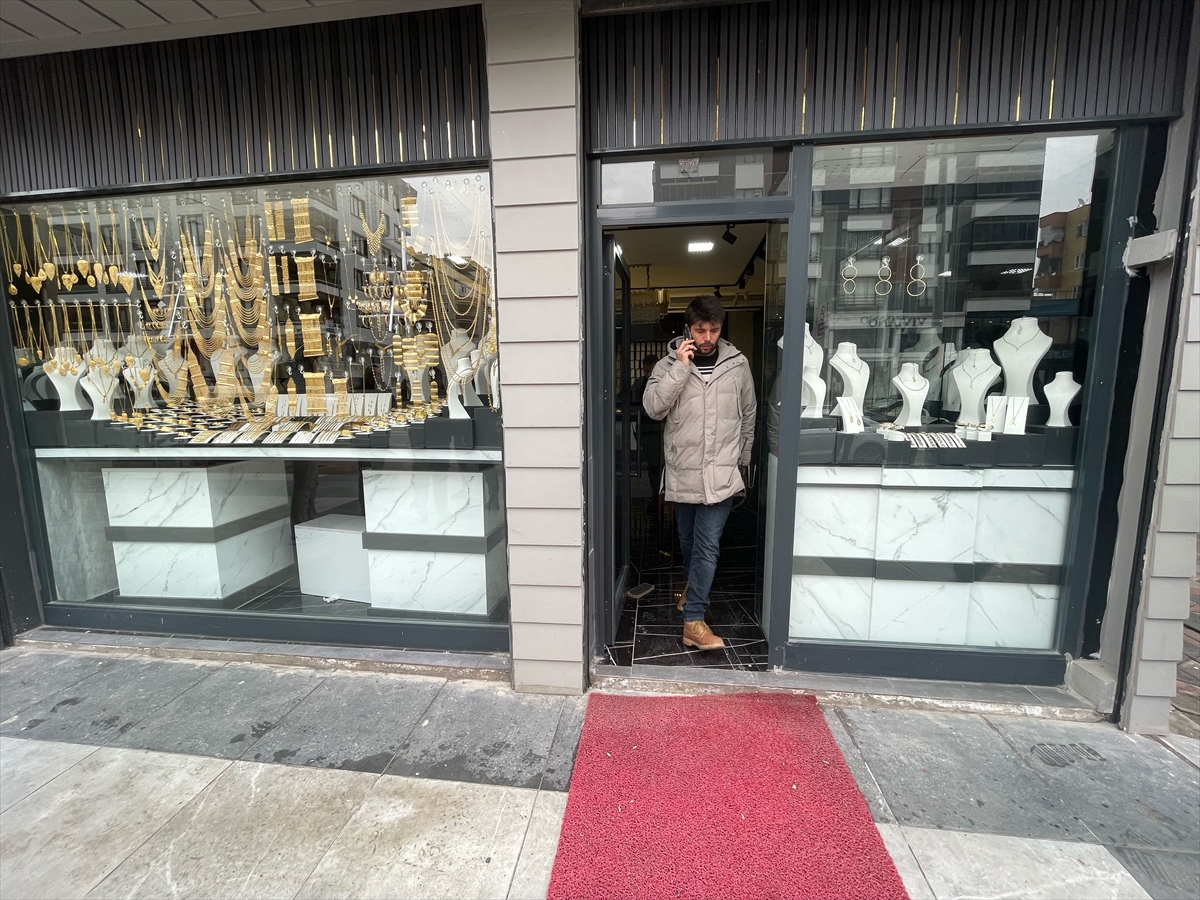 A A 20260202 40435630 40435626 S A N L I U R F A D A K U Y U M C U D A S I L A H L I S O Y G U N S I R A S I N D A I Z I N L I P O L I S A Y A G I N D A N V U R U L D U