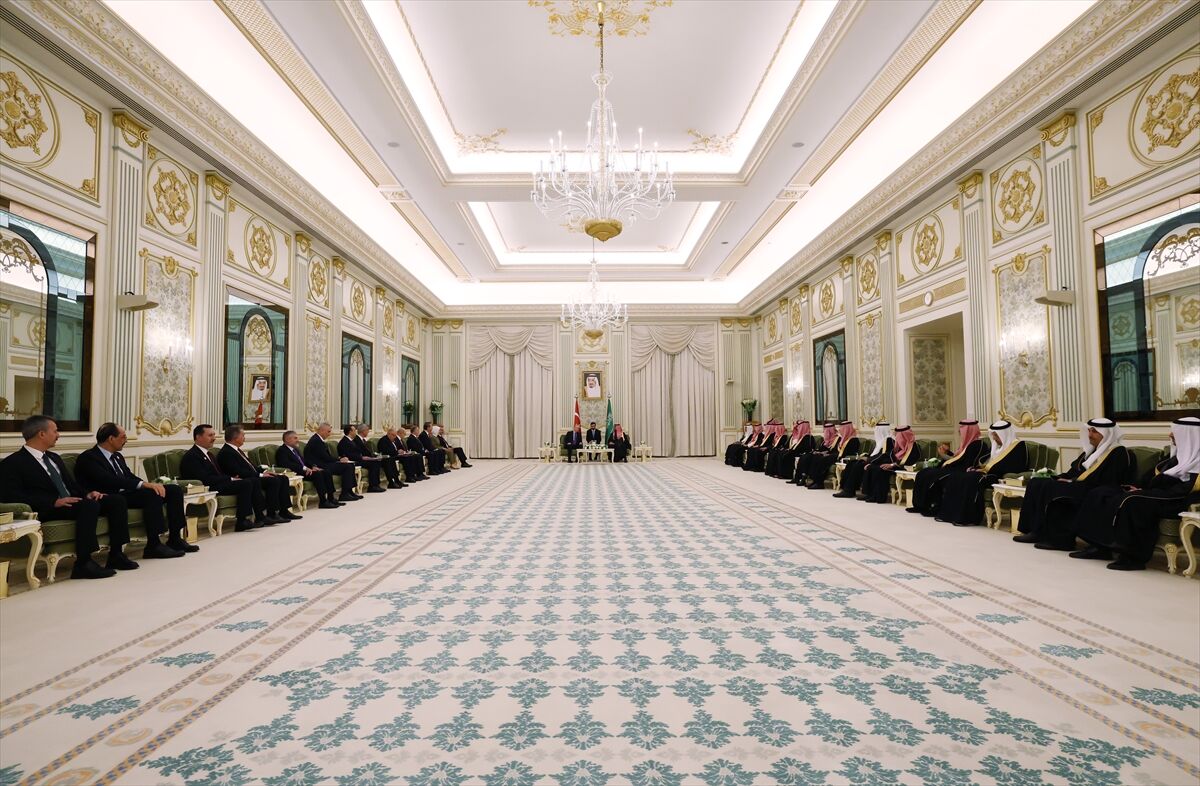 A A 20260203 40448900 40448898 C U M H U R B A S K A N I E R D O G A N S U U D I A R A B I S T A N V E L I A H T P R E N S I S E L M A N I L E G O R U S T U