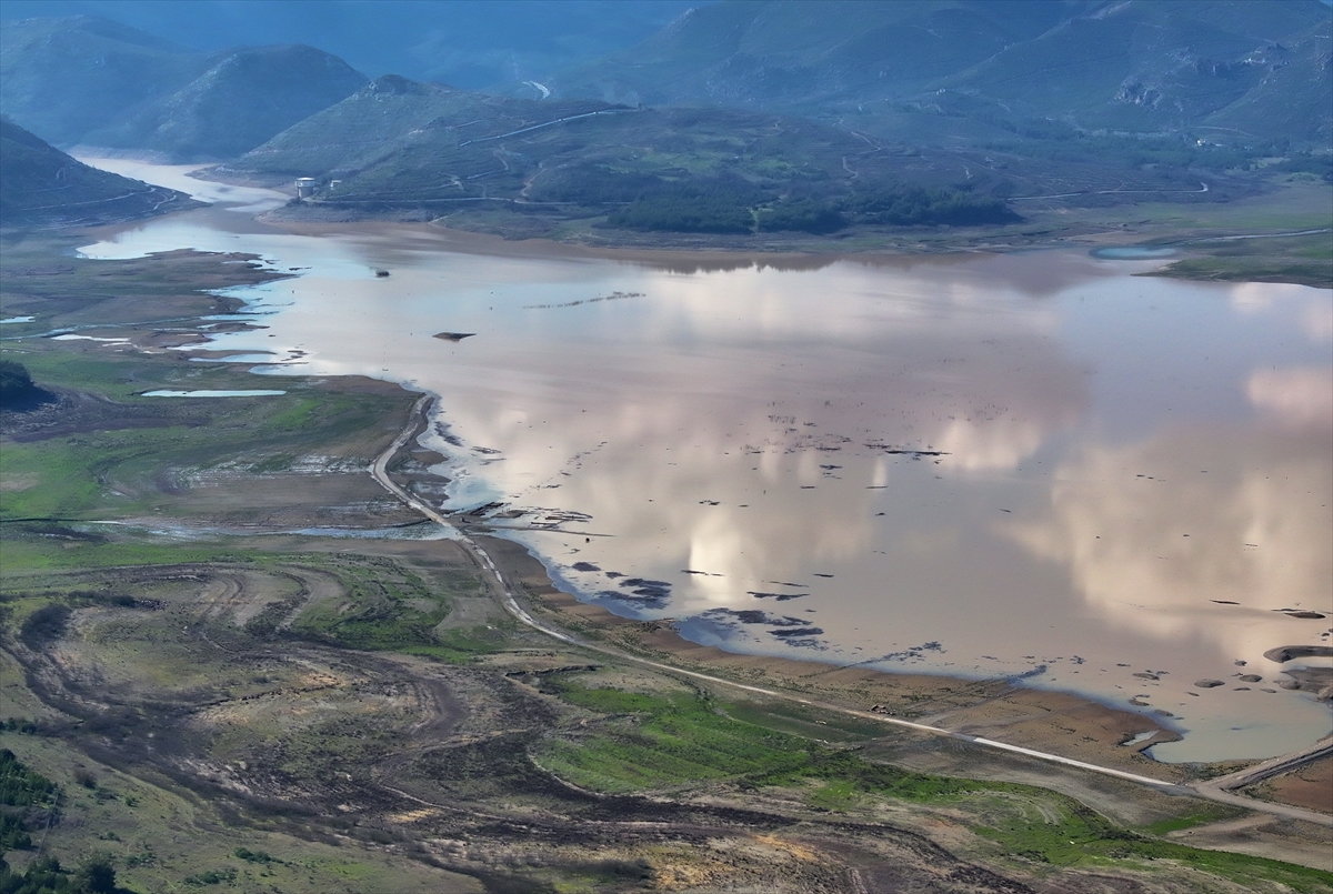 A A 20260204 40454139 40454133 I Z M I R O C A K T A S O N 88 Y I L I N E N Y U K S E K I K I N C I Y A G I S I N I A L D I