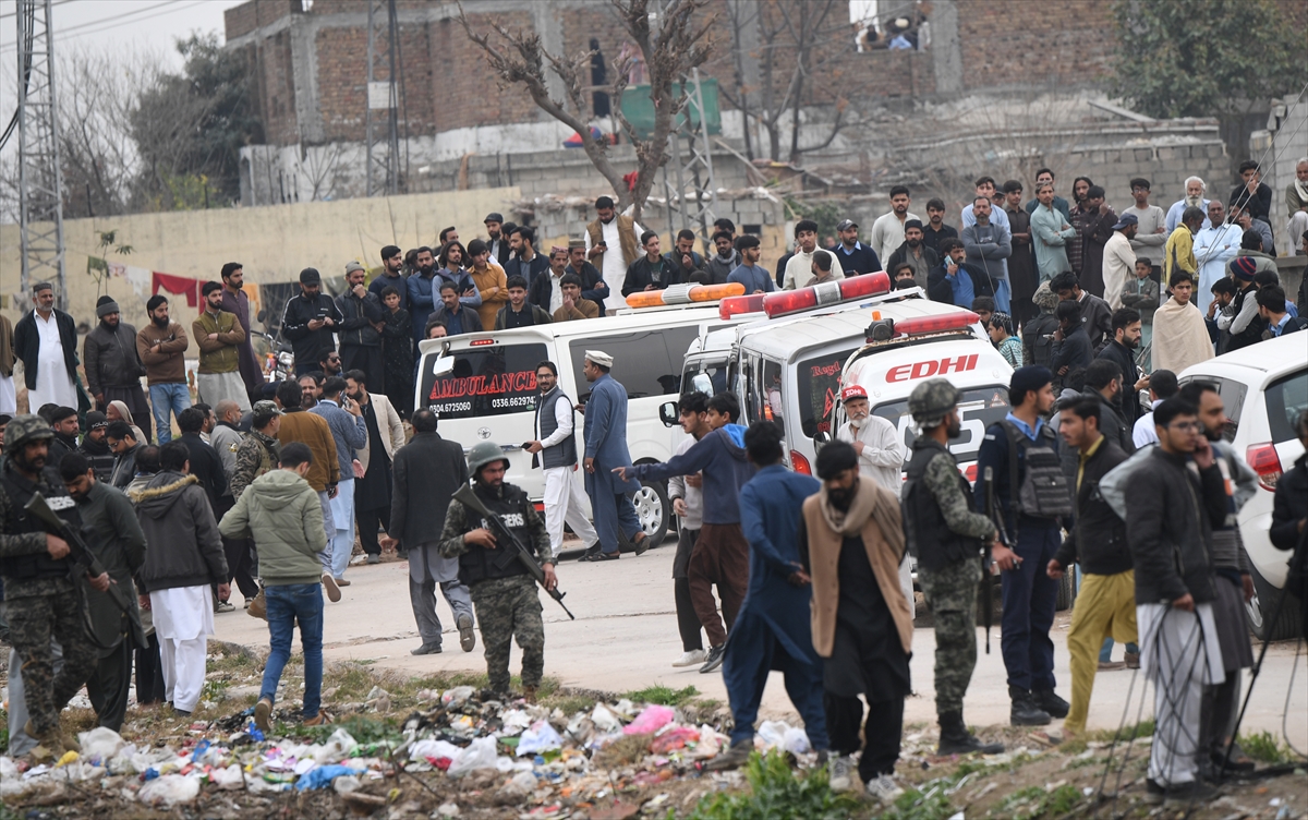 A A 20260206 40476626 40476607 P A K I S T A N D A C U M A N A M A Z I S I R A S I N D A C A M I D E M E Y D A N A G E L E N P A T L A M A D A E N A Z 31 K I S I O L D U