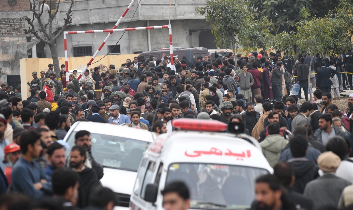 A A 20260206 40476626 40476622 P A K I S T A N D A C U M A N A M A Z I S I R A S I N D A C A M I D E M E Y D A N A G E L E N P A T L A M A D A E N A Z 31 K I S I O L D U