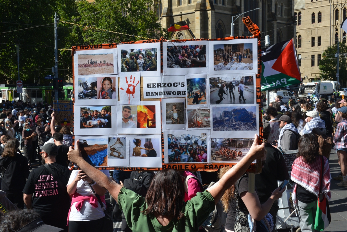 A A 20260212 40531727 40531705 I S R A I L C U M H U R B A S K A N I H E R Z O G U N A V U S T R A L Y A Z I Y A R E T I N I N S O N G U N U N D E D E P R O T E S T O L A R D U Z E N L E N D I