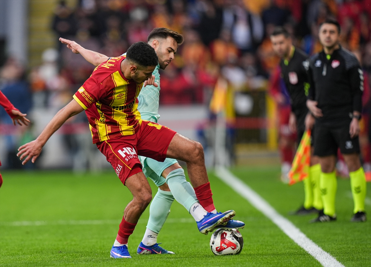 A A 20260215 40563299 40563298 G O Z T E P E Z E C O R N E R K A Y S E R I S P O R