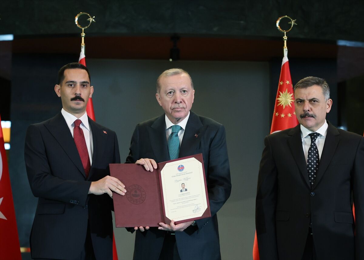 A A 20260218 40596453 40596447 C U M H U R B A S K A N I R E C E P T A Y Y I P E R D O G A N