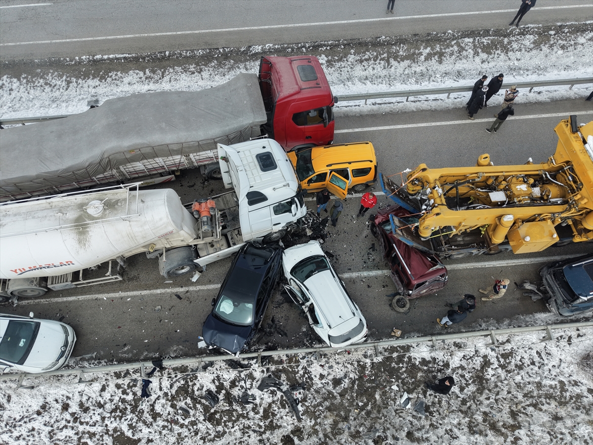 A A 20260223 40643523 40643520 E R Z U R U M D A C O K S A Y I D A A R A C I N K A R I S T I G I Z I N C I R L E M E T R A F I K K A Z A S I M E Y D A N A G E L D I