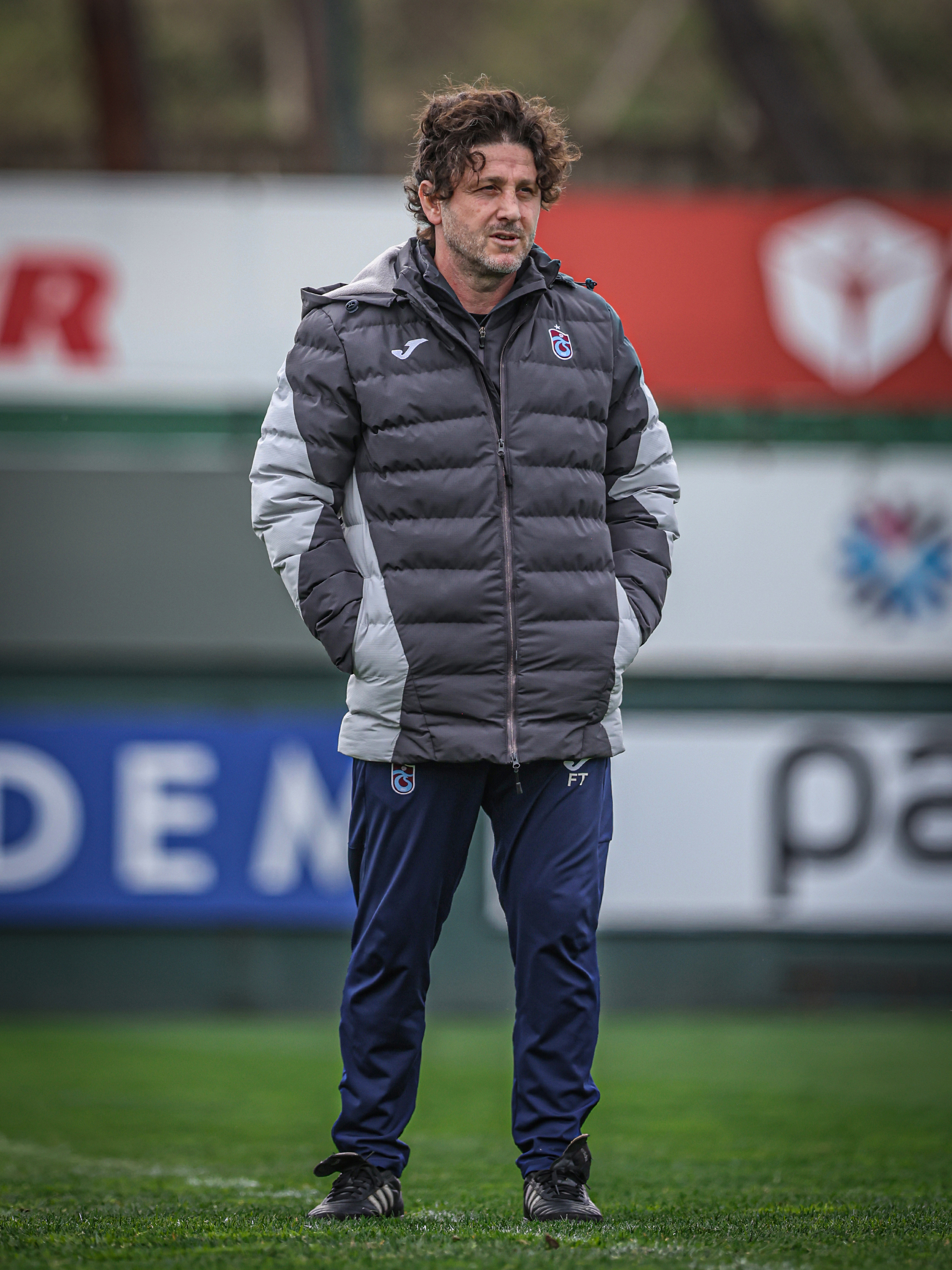 H Bcno7Y Wk A A Ey M8