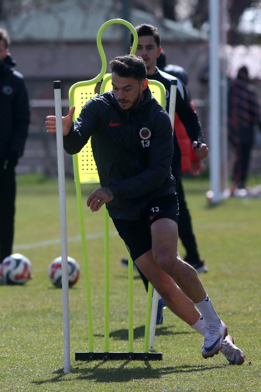 H C F Yfv Da A A A Z Wl E