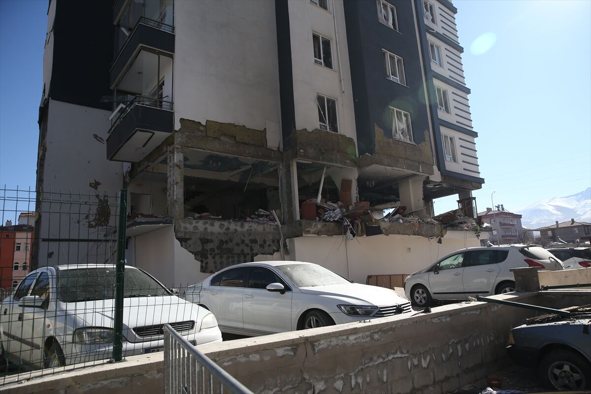 A A 20260310 40779813 40779812 N I G D E D E B I R A P A R T M A N D A K I D O G A L G A Z P A T L A M A S I N D A 16 K I S I Y A R A L A N D I