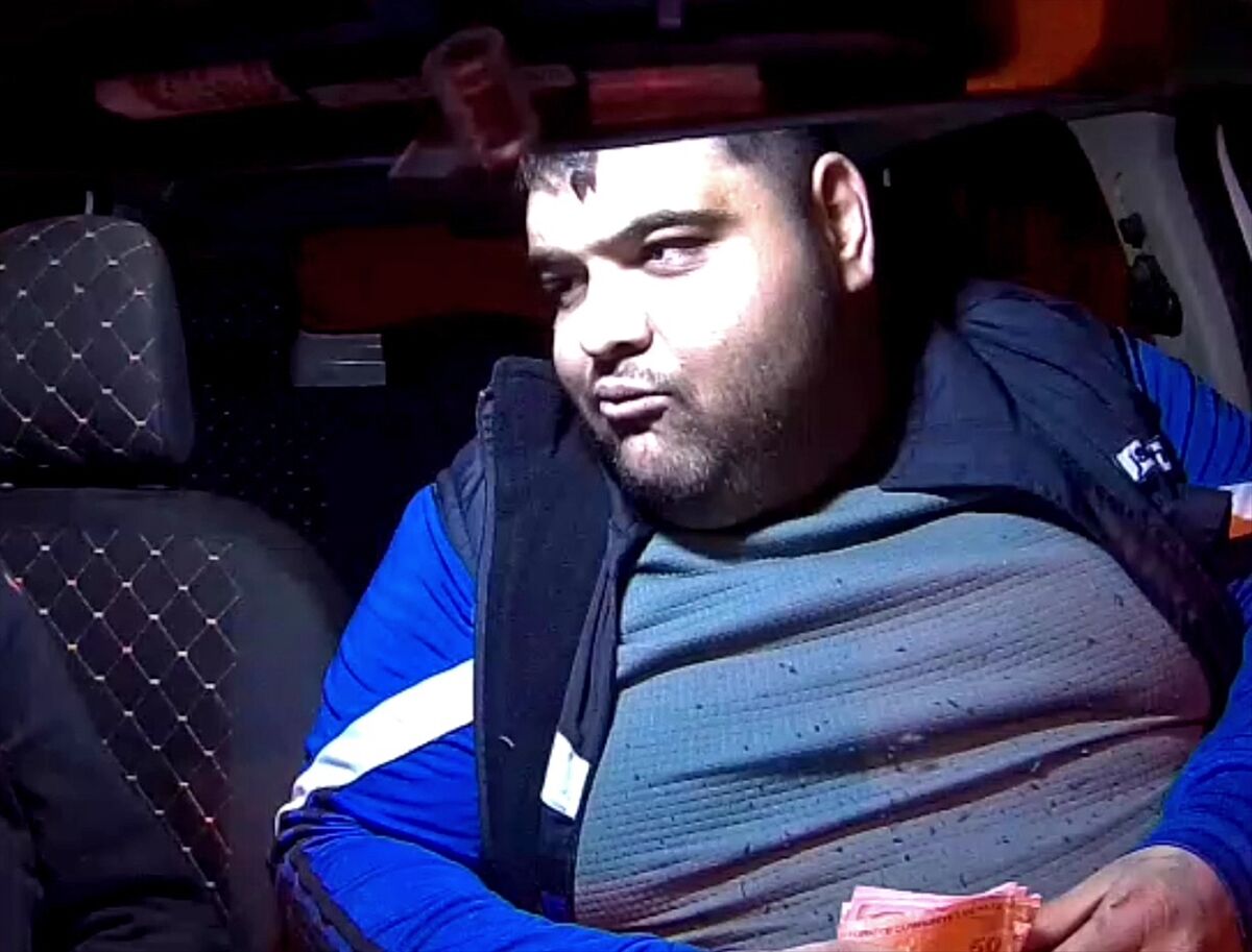 A A 20260317 40845664 40845663 I Z M I R D E O L D U R U L E N T A K S I C I N I N K A T I L Z A N L I S I Y L A A R A C I C I G O R U N T U S U O R T A Y A C I K T I