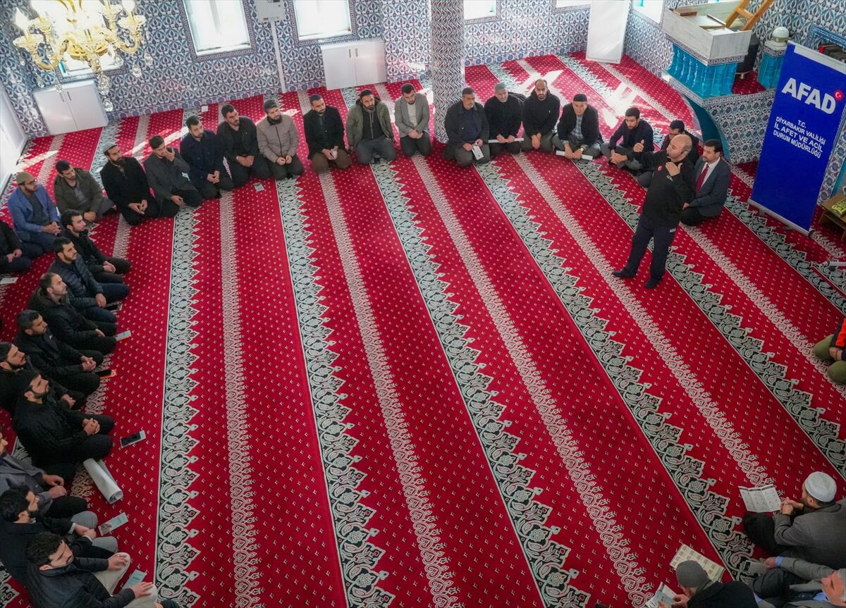 A A 20260324 40911094 40911082 A F A D D A N D I Y A R B A K I R D A K I I M A M L A R A C A M I L E R D E A F E T L E R O N C E S I H A Z I R L I K E G I T I M I