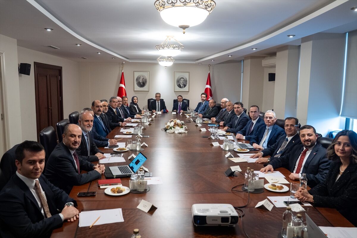 A A 20260325 40923565 40923559 C U M H U R B A S K A N L I G I H U K U K P O L I T I K A L A R I K U R U L U C A N K A Y A K O S K U N D E T O P L A N D I