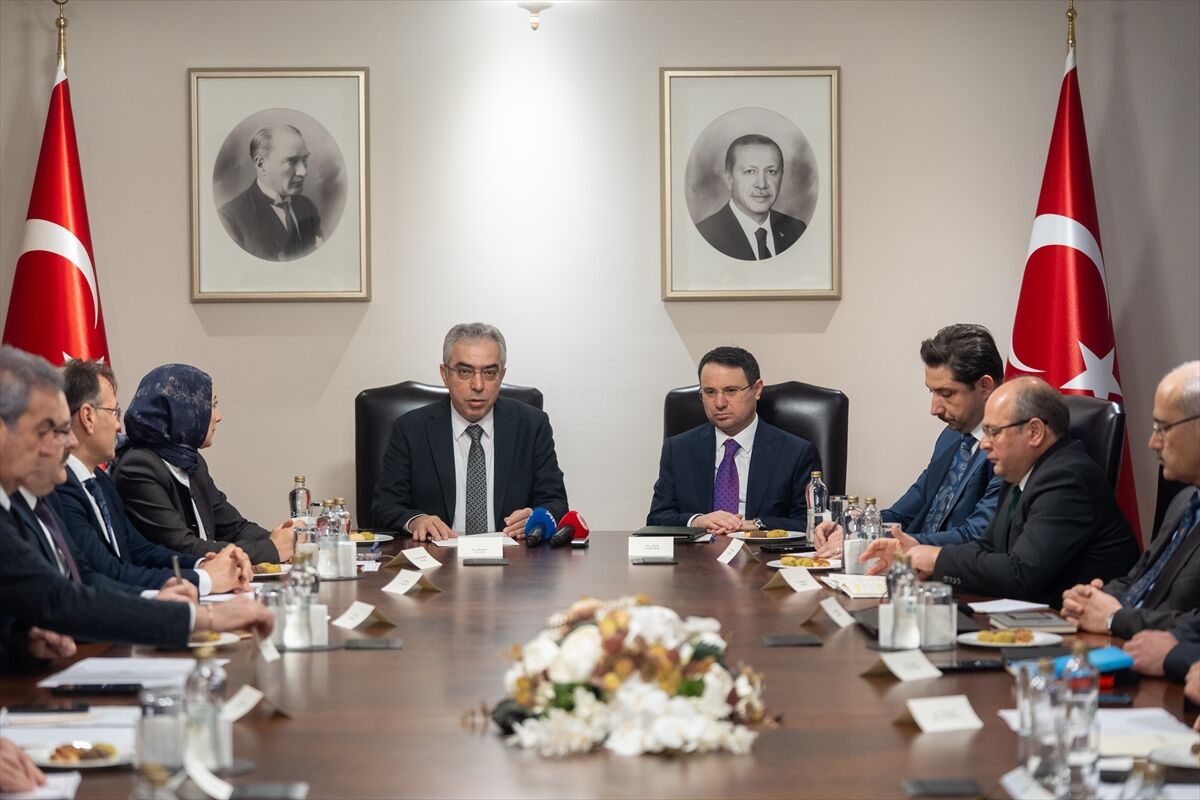 A A 20260325 40923565 40923562 C U M H U R B A S K A N L I G I H U K U K P O L I T I K A L A R I K U R U L U C A N K A Y A K O S K U N D E T O P L A N D I