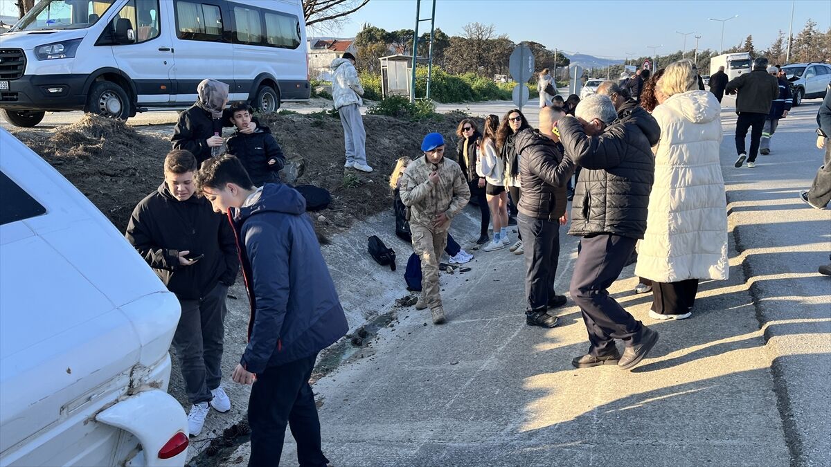 A A 20260326 40926750 40926746 C A N A K K A L E D E M I N I B U S I L E S U V T I P I A R A C I N C A R P I S T I G I K A Z A D A 8 K I S I Y A R A L A N D I