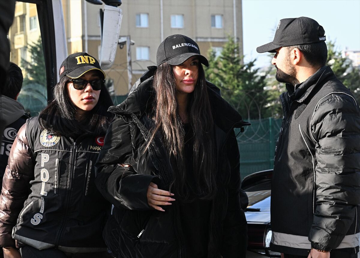 A A 20260326 40926863 40926860 I S T A N B U L D A K I U Y U S T U R U C U S O R U S T U R M A S I N D A G O Z A L T I N A A L I N A N 14 S U P H E L I A D L I Y E D E