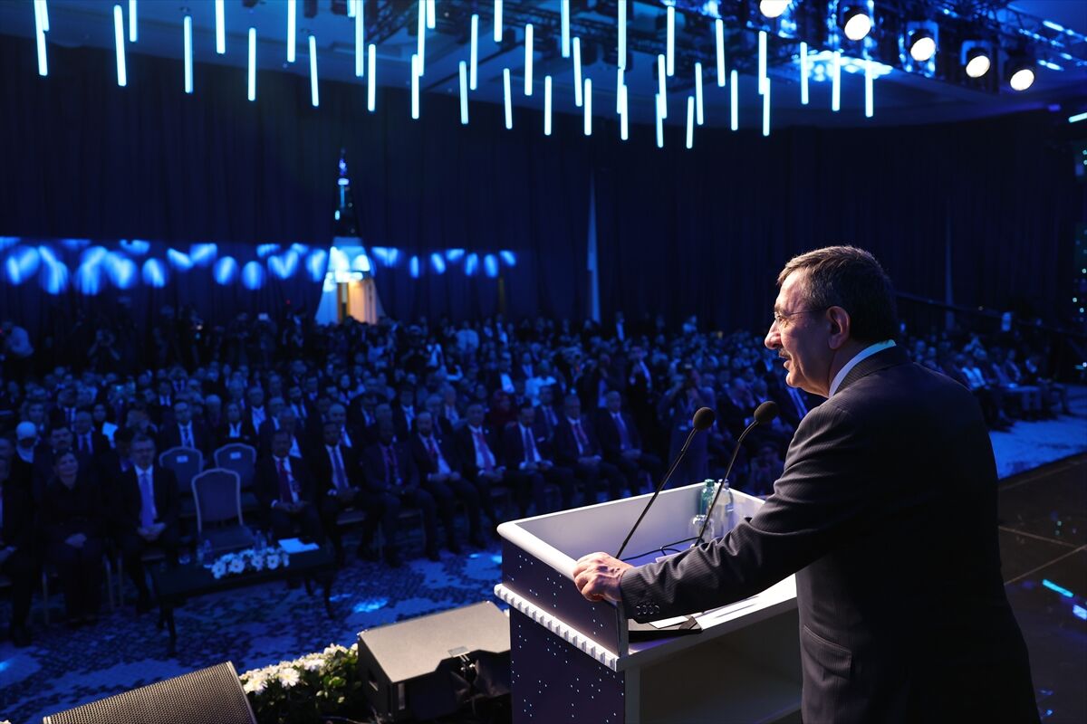 A A 20260327 40938859 40938845 C U M H U R B A S K A N I Y A R D I M C I S I Y I L M A Z S T R A T C O M Z I R V E S I 2026 P R O G R A M I N A K A T I L D I