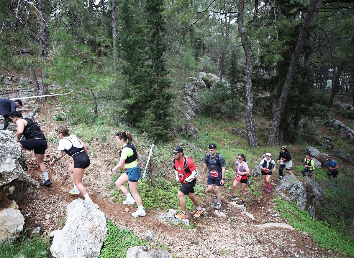 A A 20260328 40947715 40947702 A L A N Y A U L T R A T R A I L Y A R I S L A R I B A S L A D I