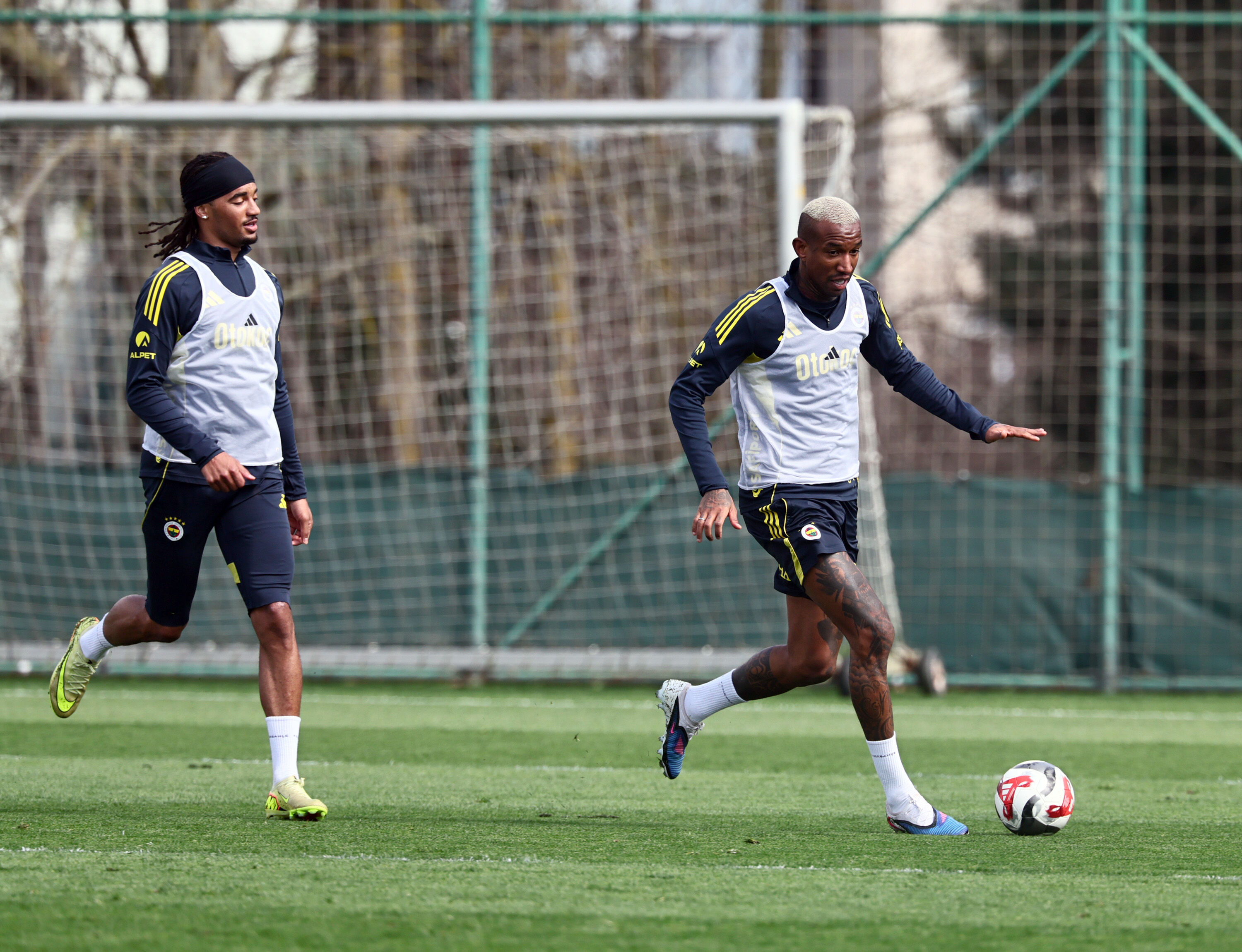 H E Py V S9A A A Aeao N