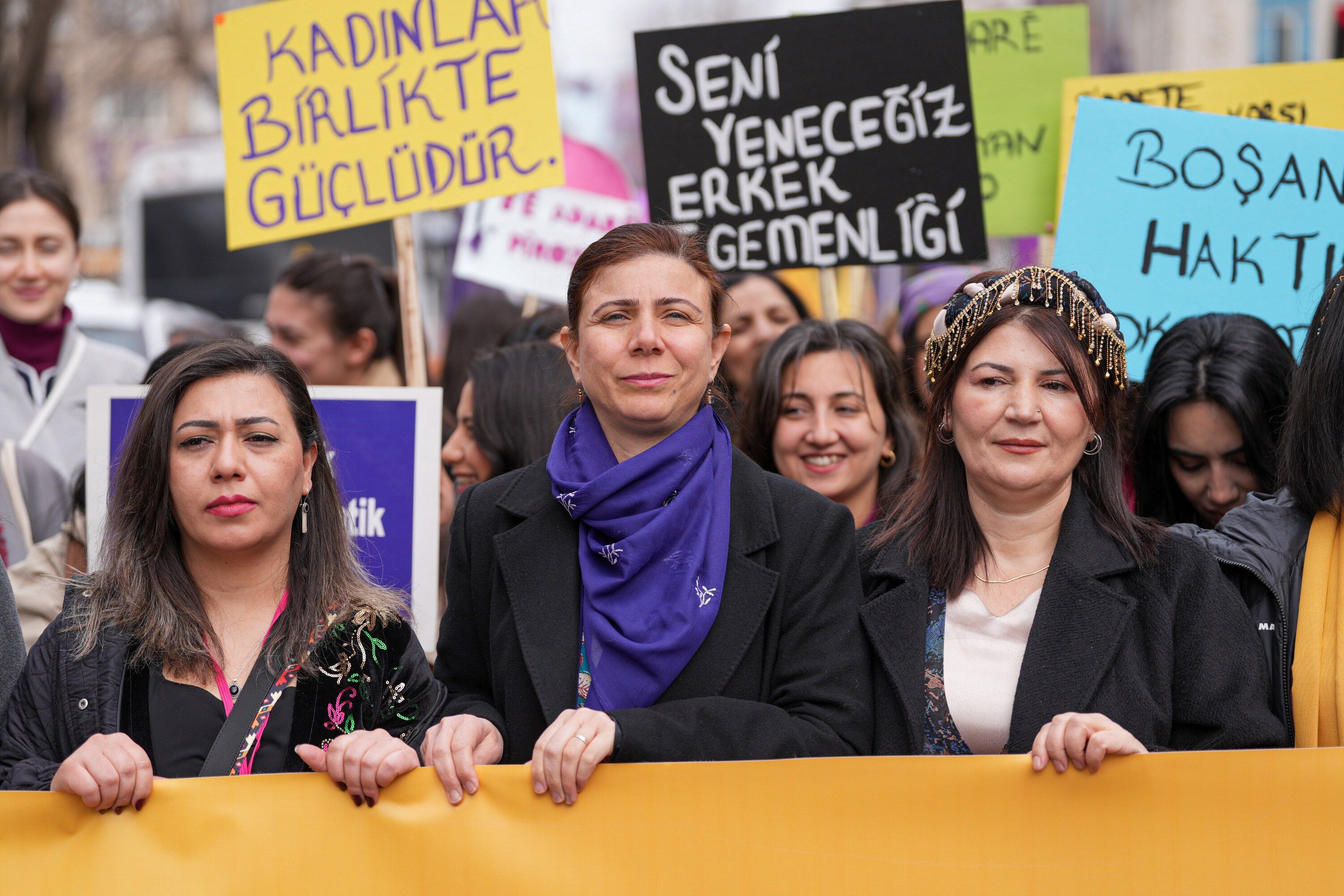 I M G 3412. J P G 3000X2000