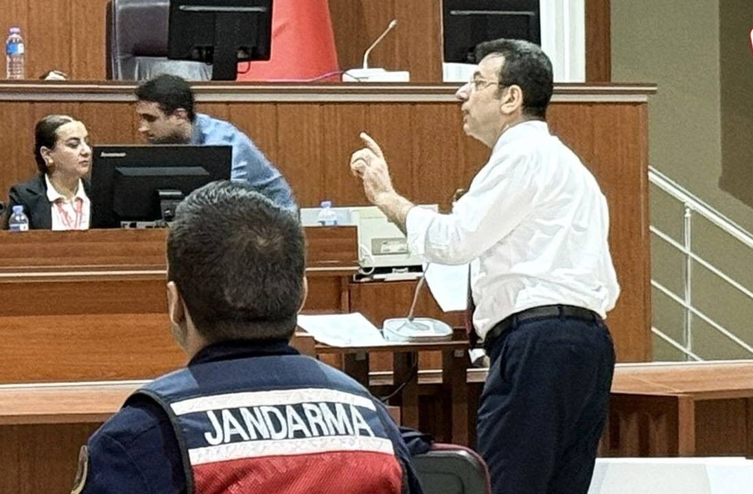 2B819323 8Fdf 44D1 Bedc B94580B8Fc7D