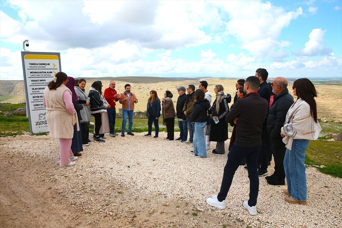 A A 20260401 40983798 40983786 T U N U S F A S V E C E Z A Y I R L I S E Y A H A T A C E N T E L E R I R O T A Y I G U N E Y D O G U Y A C E V I R D I