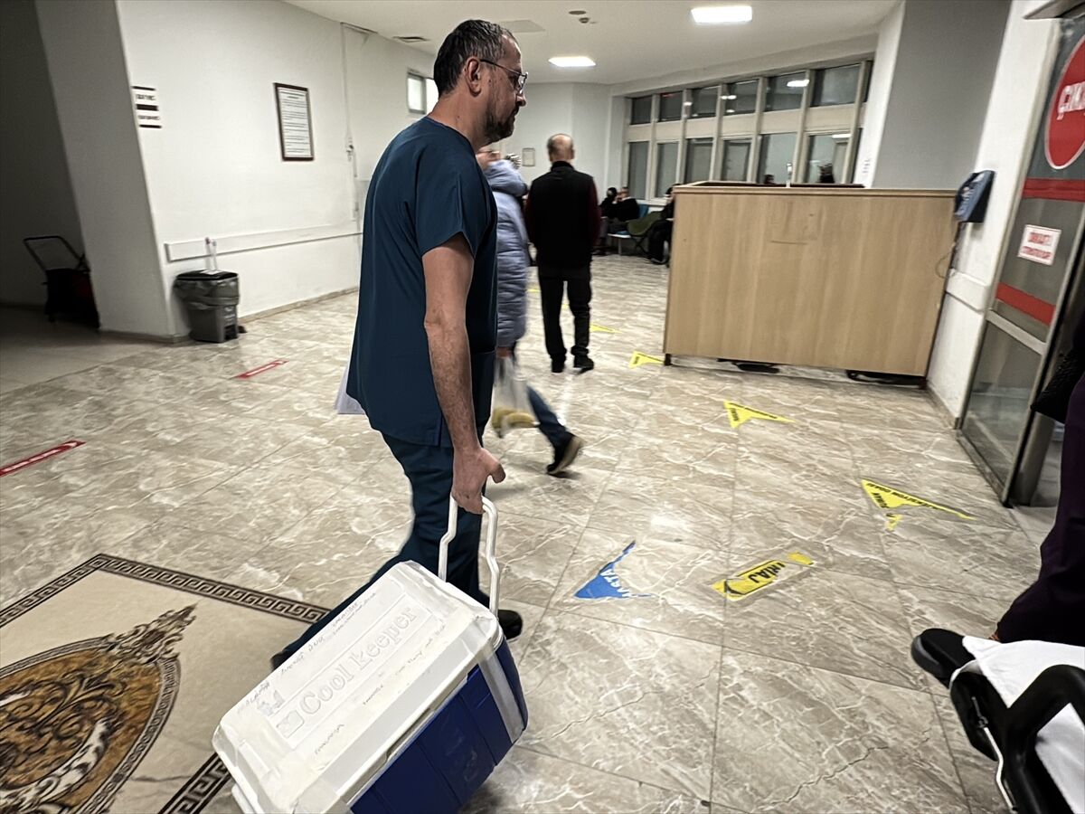 A A 20260401 40989464 40989461 S A M S U N D A B E Y I N O L U M U G E R C E K L E S E N K A D I N I N O R G A N L A R I 4 K I S I Y E U M U T O L D U