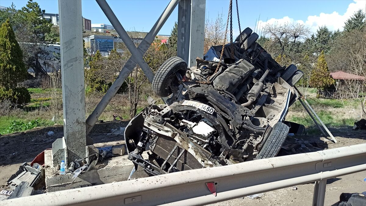 A A 20260404 41009348 41009347 K A H R A M A N K A Z A N D A O Z E L H A L K O T O B U S U U S T G E C I D I N A Y A G I N A C A R P T I 5 K I S I O L D U 14 K I S I Y A R A L A N D I