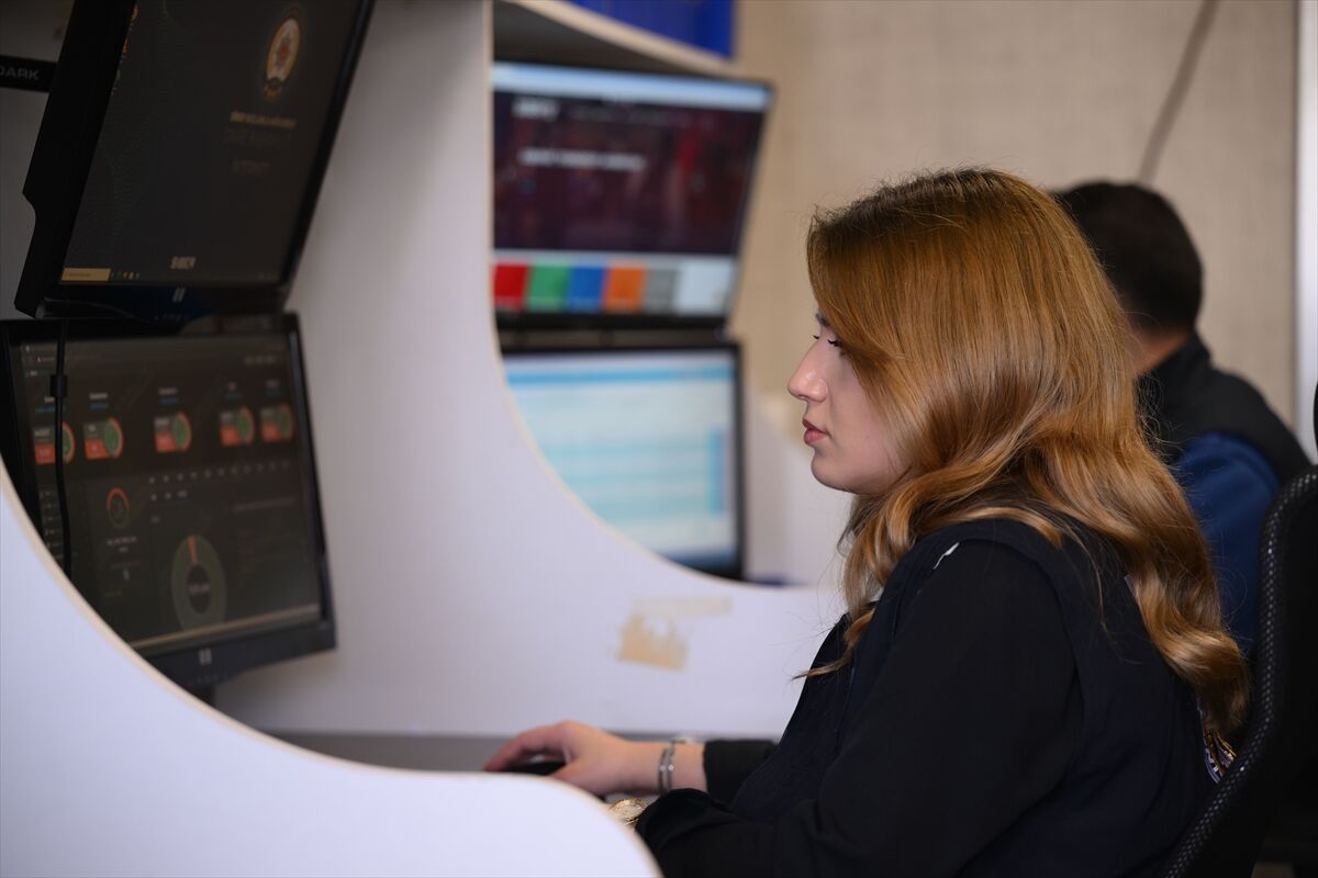 A A 20260404 41009418 41009402 I S T A N B U L U N S I B E R P O L I S I K O L A Y P A R A Y U K S E K K A Z A N C D O L A N D I R I C I L A R I N A G O Z A C T I R M A D I