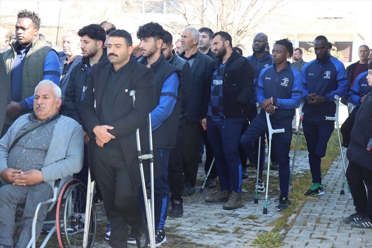 A A 20260406 41027412 41027411 A M P U T E F U T B O L K A R S I L A S M A S I N D A K A L P K R I Z I G E C I R E N A N T R E N O R S A N L I U R F A D A T O P R A G A V E R I L D I