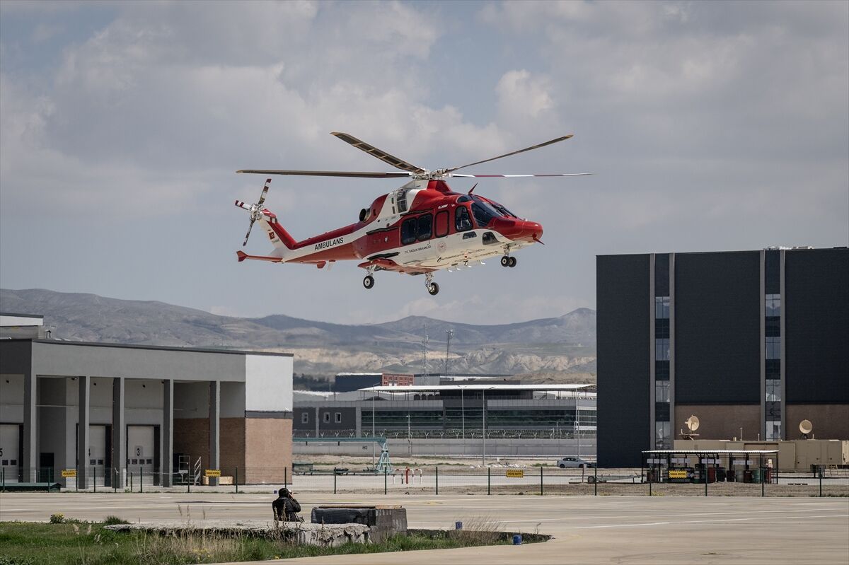 A A 20260406 41030979 41030976 H A V A A M B U L A N S F I L O S U N A D A H I L O L A C A K G O K B E Y I N T E S L I M A T I I C I N G E R I S A Y I M B A S L A D I