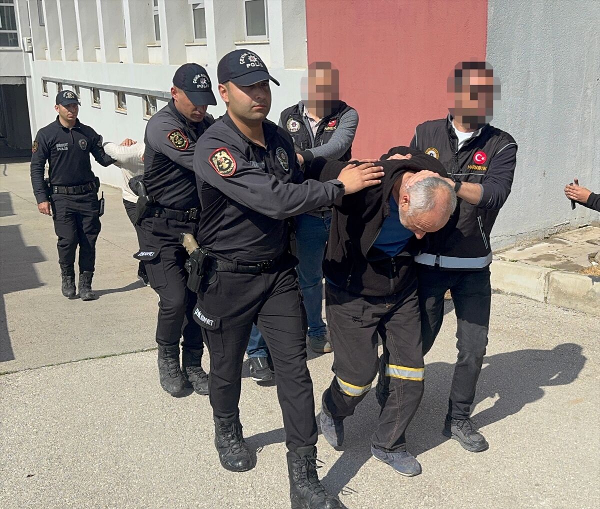 A A 20260407 41035156 41035150 A D A N A D A 703 B I N 43 S E N T E T I K E C Z A E L E G E C I R I L E N O P E R A S Y O N D A 7 Z A N L I T U T U K L A N D I