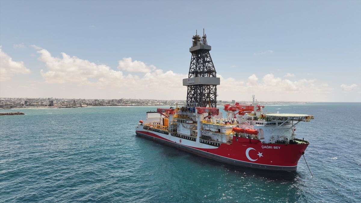 A A 20260409 41059133 41059131 C A G R I B E Y D E R I N D E N I Z S O N D A J G E M I S I S O M A L I Y E U L A S T I