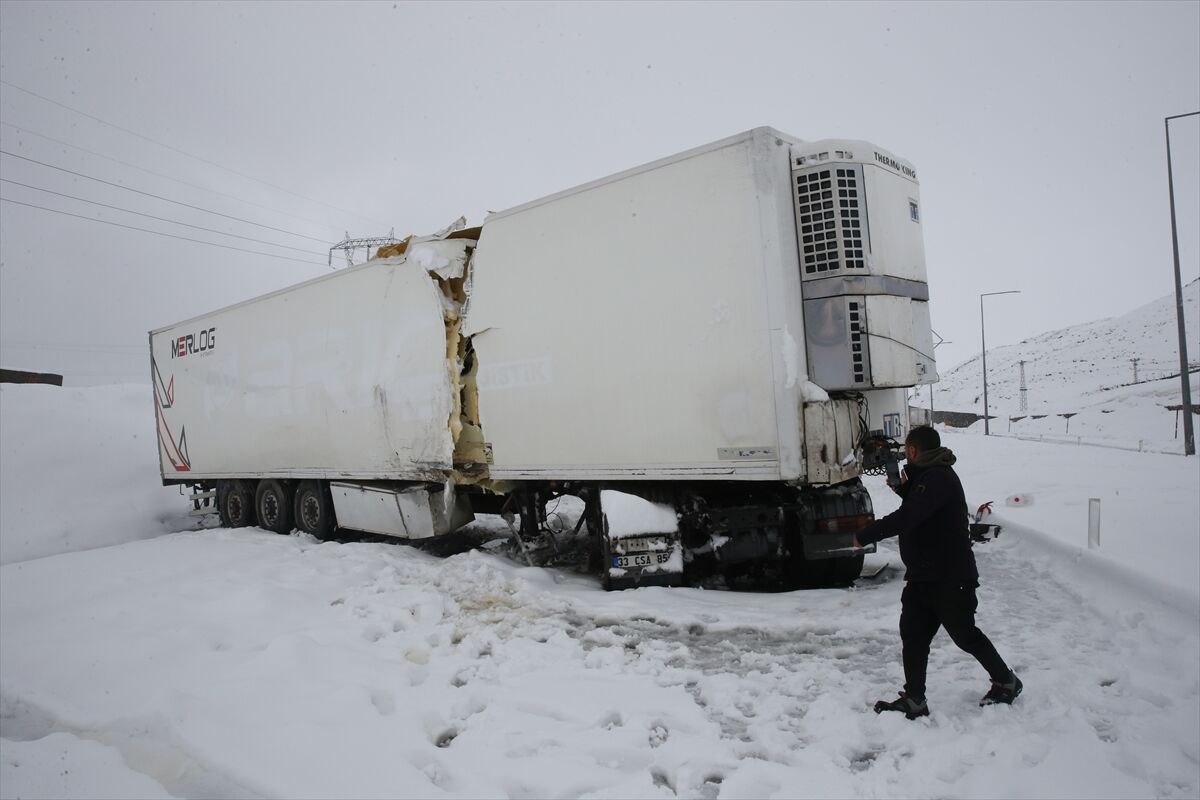 A A 20260410 41070537 41070533 B I T L I S T E Z I N C I R L E M E T R A F I K K A Z A S I N D A 7 K I S I Y A R A L A N D I