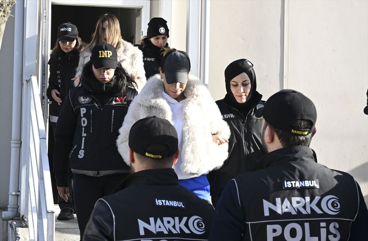 A A 20260413 41092096 41092088 I S T A N B U L D A K I U Y U S T U R U C U S O R U S T U R M A S I N D A G O Z A L T I N A A L I N A N 19 Z A N L I A D L I Y E D E