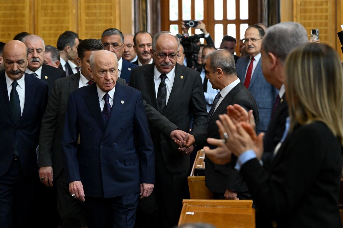 A A 20260414 41101136 41101124 M H P T B M M G R U P T O P L A N T I S I