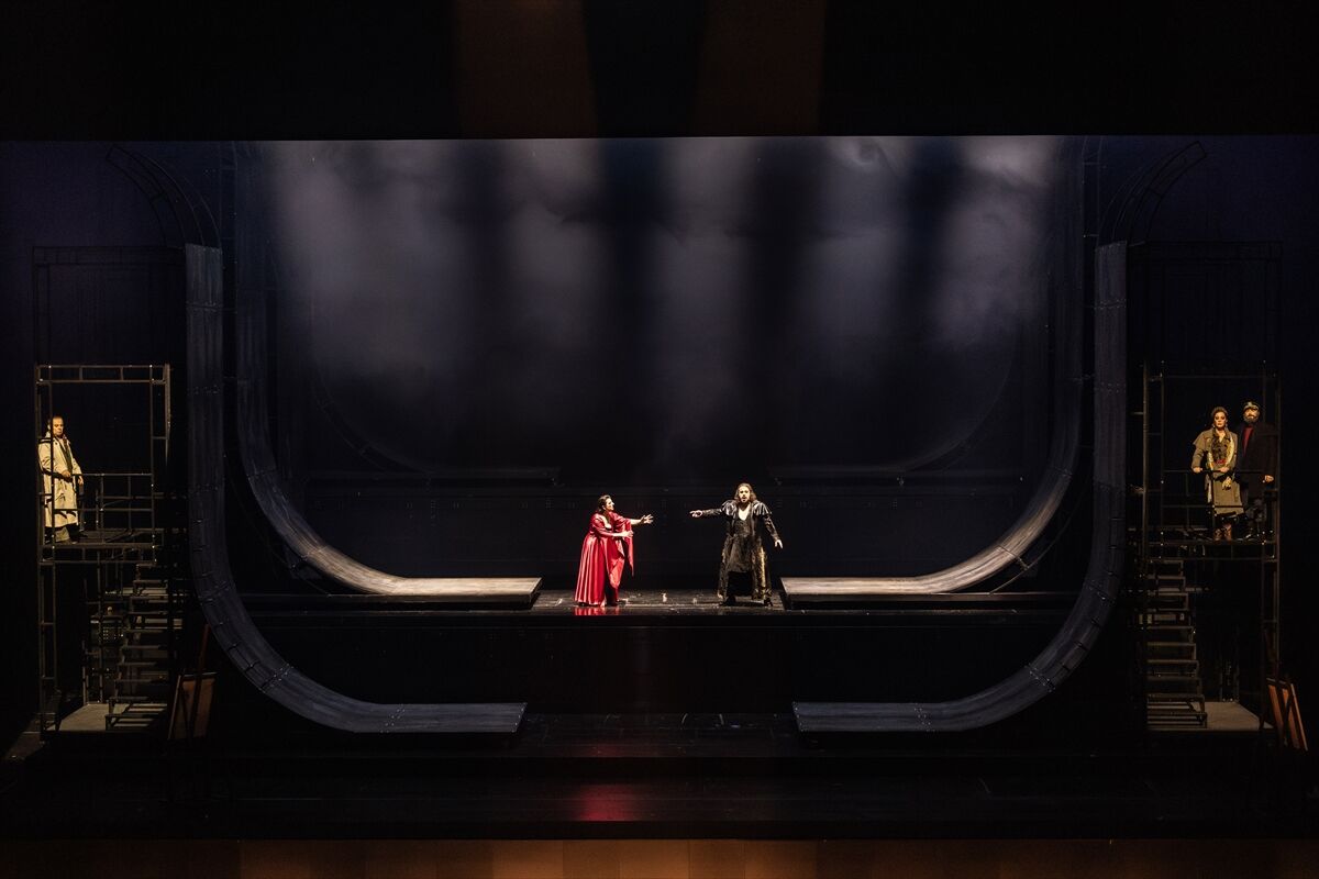 A A 20260414 41101492 41101491 I D O B U C A N H O L L A N D A L I O P E R A S I N I S A H N E L E Y E C E K