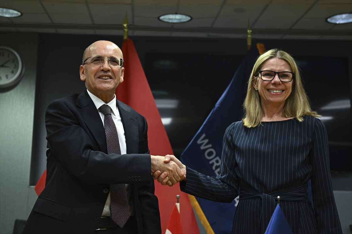 A A 20260415 41108613 41108602 T U R K I Y E I L E D U N Y A B A N K A S I I S T A N B U L K U Z E Y D E M I R Y O L U G E C I S I P R O J E S I N I N F I N A N S M A N A N L A S M A S I N I I M Z A L A D I