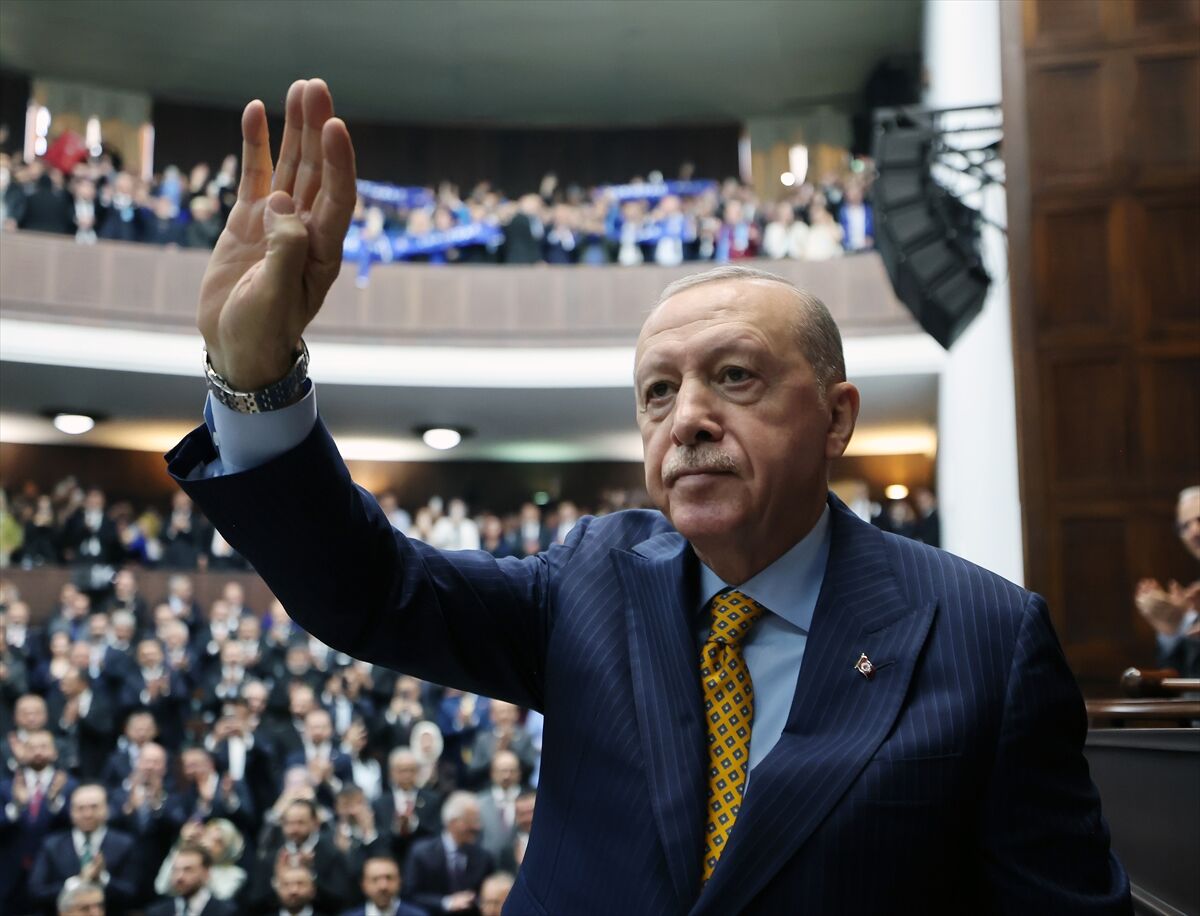 A A 20260415 41111555 41111546 A K P A R T I T B M M G R U P T O P L A N T I S I