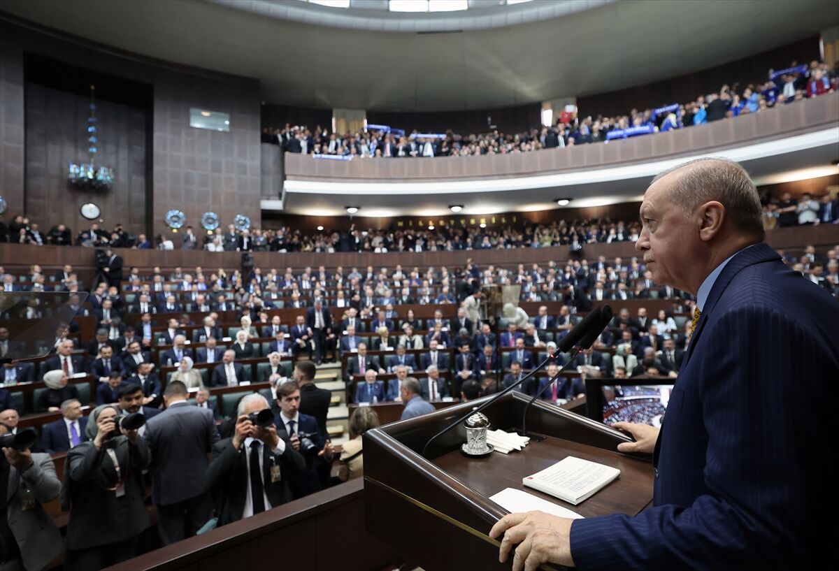 A A 20260415 41111555 41111548 A K P A R T I T B M M G R U P T O P L A N T I S I