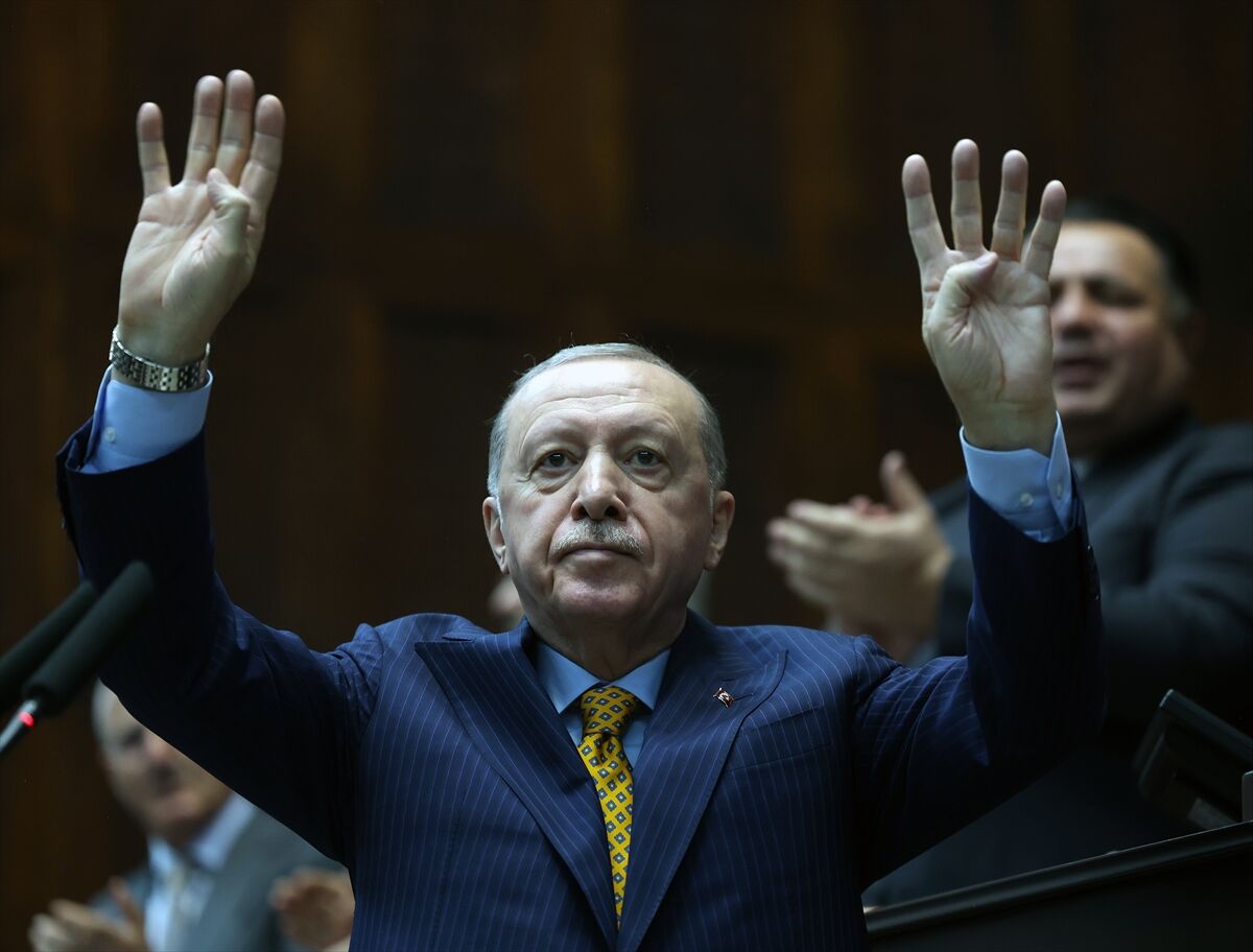 A A 20260415 41111555 41111550 A K P A R T I T B M M G R U P T O P L A N T I S I