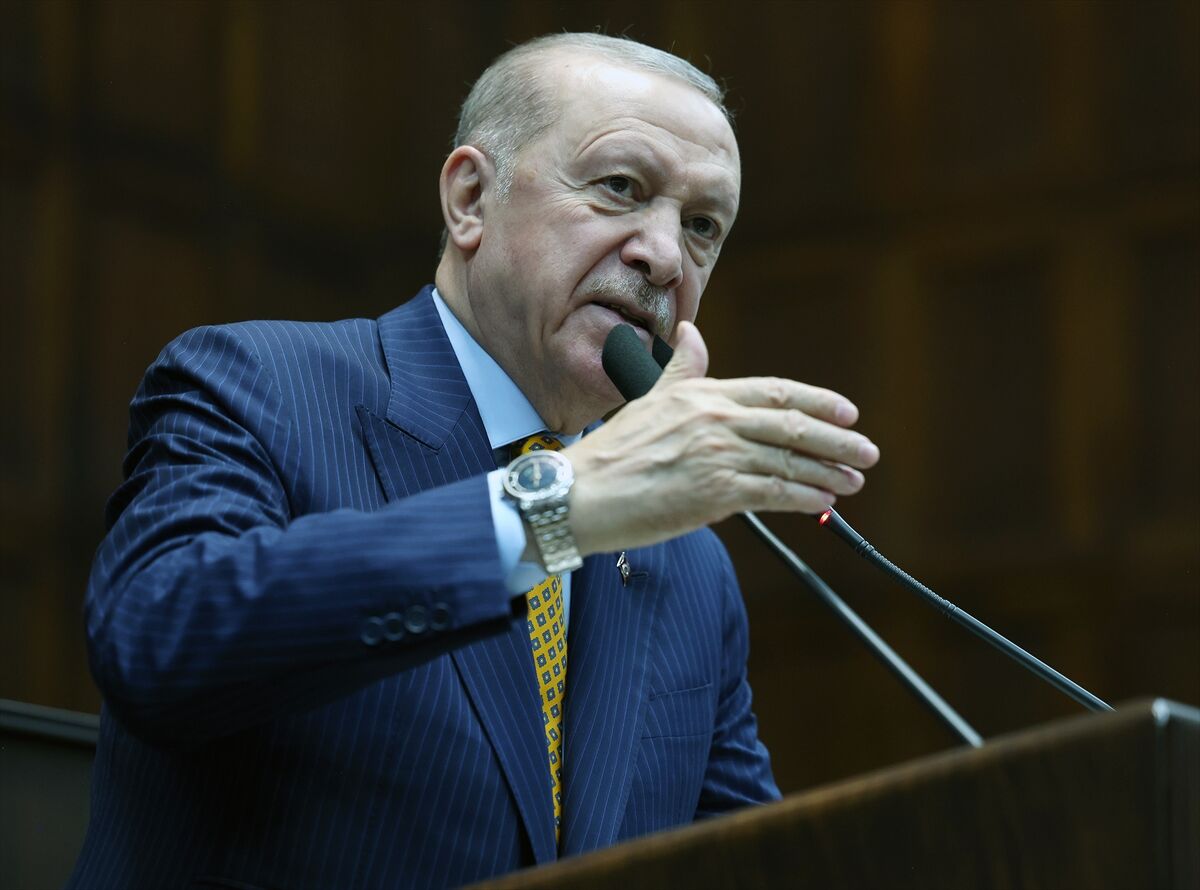 A A 20260415 41111555 41111554 A K P A R T I T B M M G R U P T O P L A N T I S I