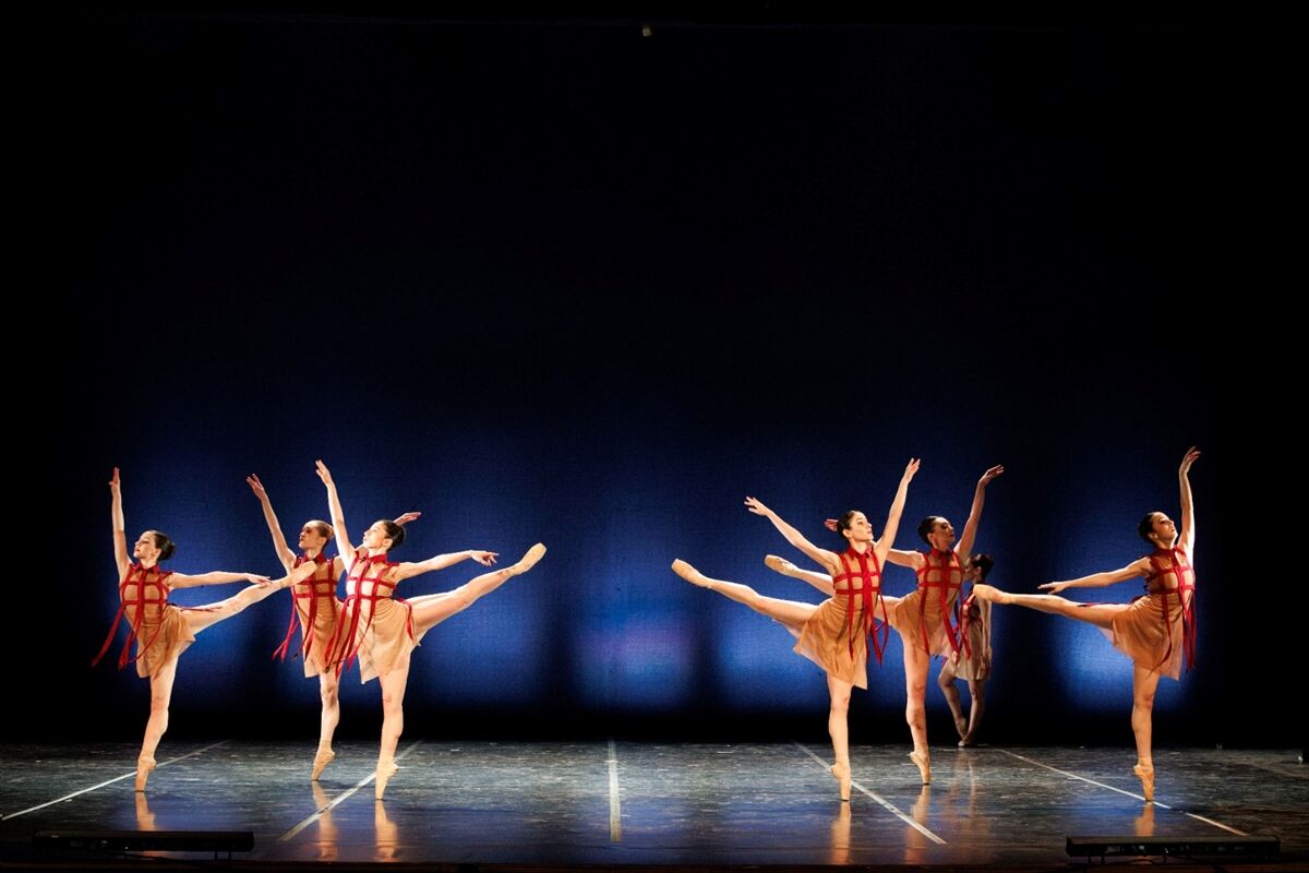 A A 20260418 41142079 41142078 D O R T K O R E O G R A F I D E N O L U S A N M O M E N T U M B A L E S I N I N D U N Y A P R O M I Y E R I Y A P I L D I