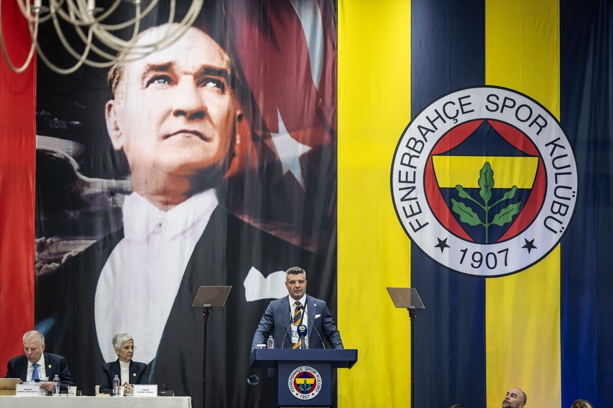 A A 20260418 41143536 41143533 F E N E R B A H C E K U L U B U Y U K S E K D I V A N K U R U L U T O P L A N T I S I