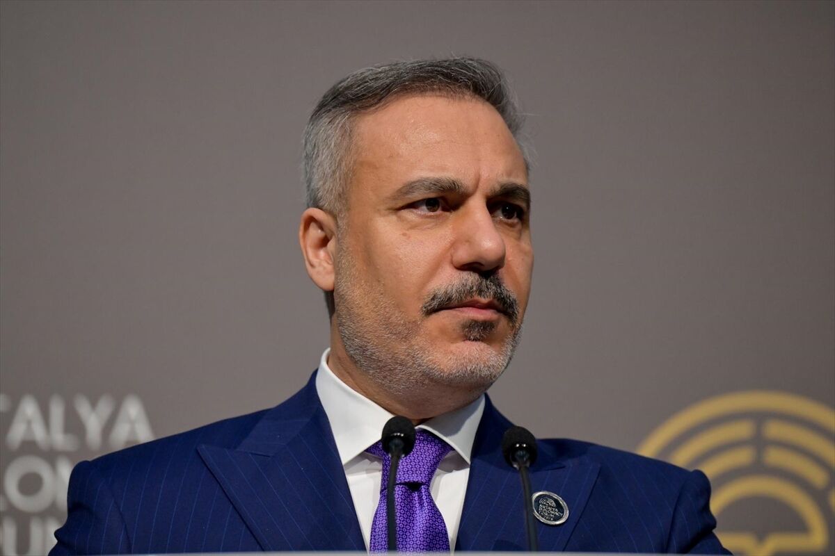 A A 20260419 41152546 41152531 D I S I S L E R I B A K A N I F I D A N A N T A L Y A D I P L O M A S I F O R U M U K A P A N I S T O R E N I N D E K O N U S T U